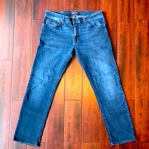 Mavi boot cut stretch jeans. Like new. 34x32